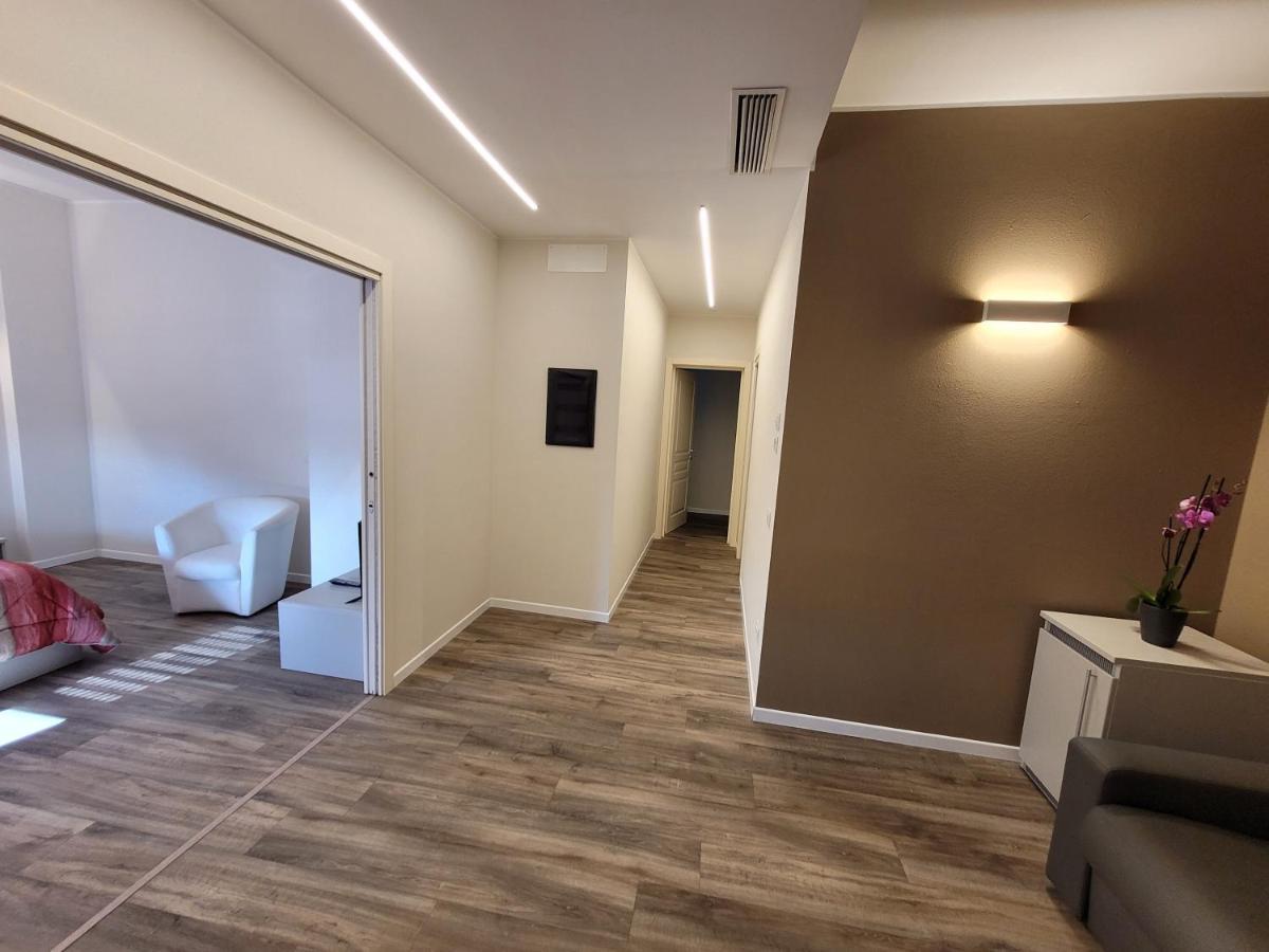 Stop&Go Suites And Apartments マラネッロ エクステリア 写真
