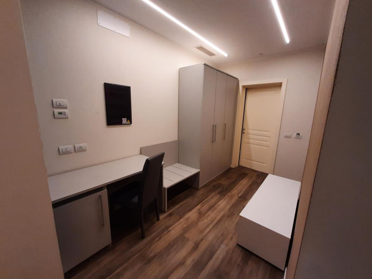 Stop&Go Suites And Apartments マラネッロ エクステリア 写真